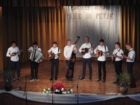 Prireditev Druži naju ples in petje 2019 17